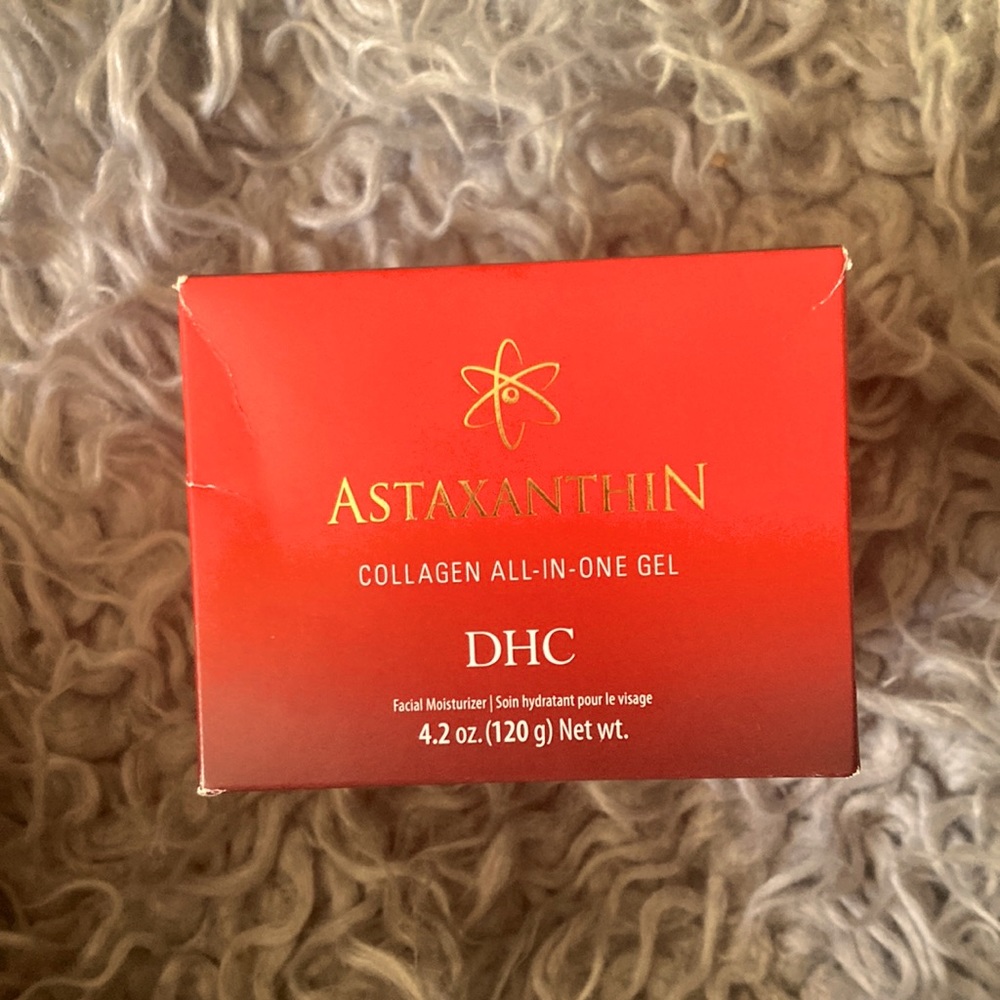 Astaxanthin Collagen All-in-One Gel Brightening Daytime Facial Moisturizer